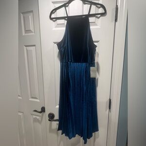 NWT, Chelsea 28, Size L, Elegant Blue Velvet Dress